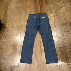 New, never worn. 36x34 Wrangler Jeans